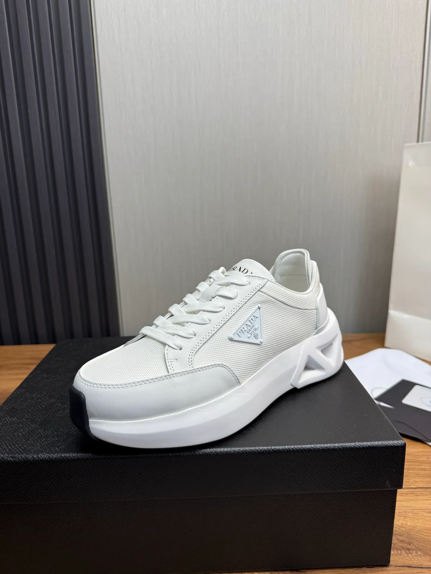 Men's shoes 💰760💰 [PRADA] New models synchronized with the official website, high-quality shipments ✔️Best sellers🔥 Original cowhide + cowhide lining, 1🆚1 replica, original original sole, 38-45 (men's 38.45 custom-made, non-refundable)